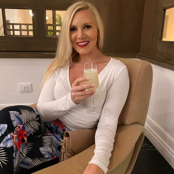 Meet your Posher, Crystal - Picture 11 of 11